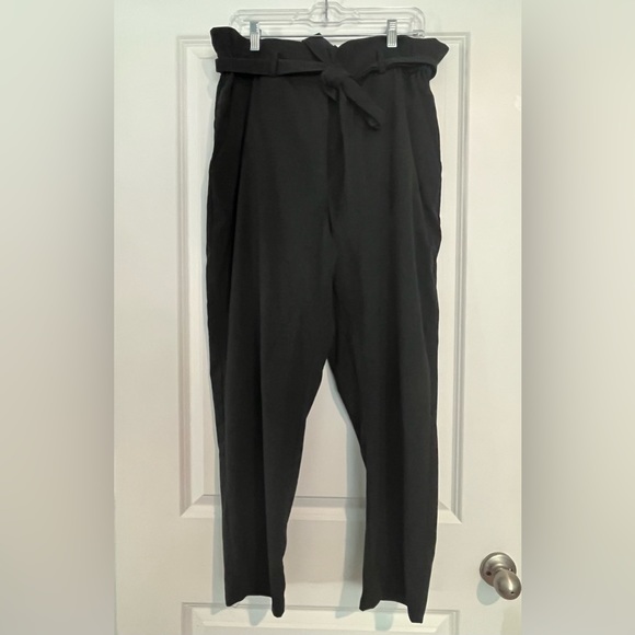 H&M Pants - EUC H&M Gray Paper Bag Pants (14) 👖